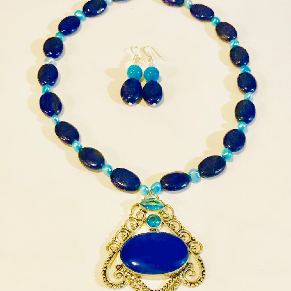 Agate blue topaz necklace and earrings.